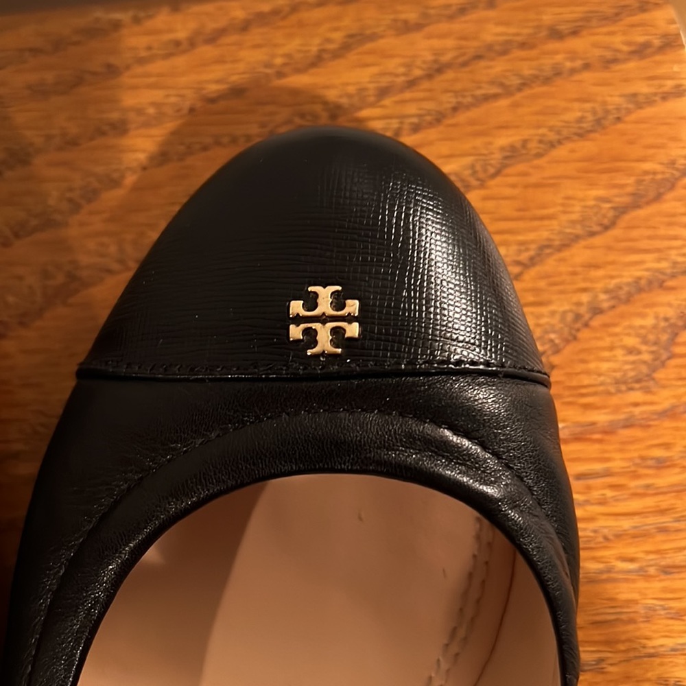 Tory Burch Black Ballet Flats EUC - Picture 8 of 9